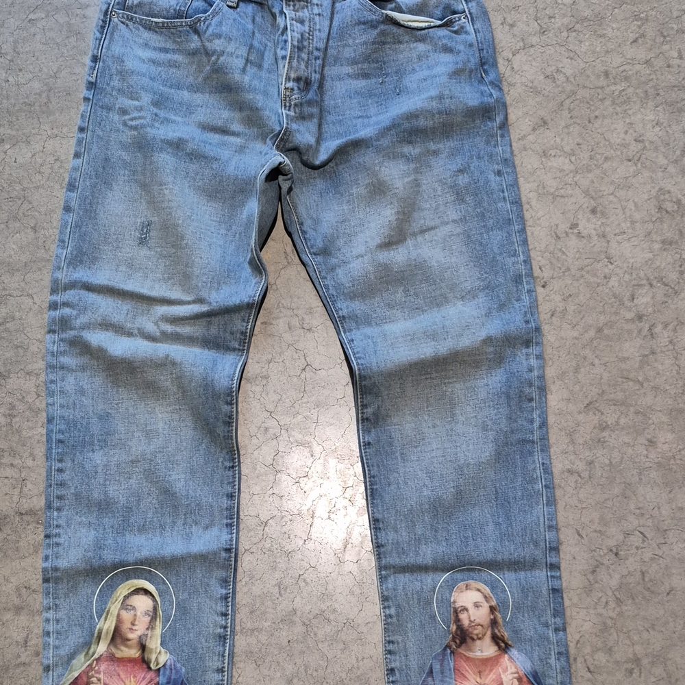 MNML Light Blue Jeans with Iconic Print - Picture 2 of 8